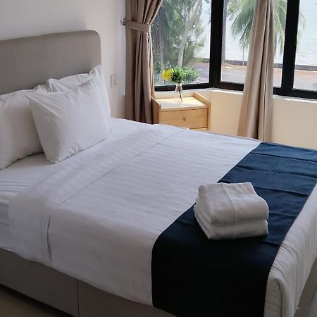 Mutiara Melaka Beach Resort - Islamic Compliance Only Tangga Batu Екстер'єр фото